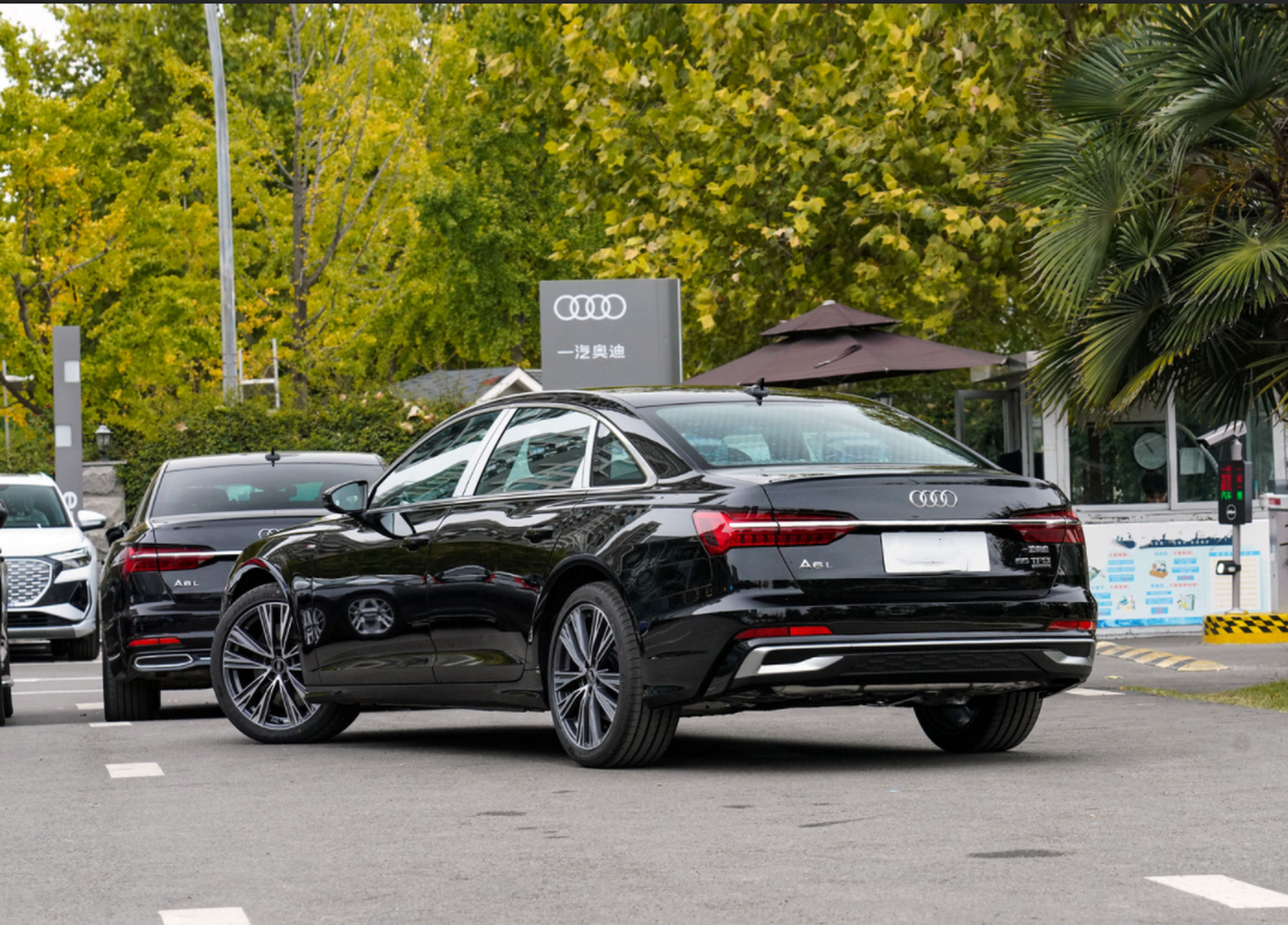 奥迪a6l独领豪华c级车风骚,但你知道吗?