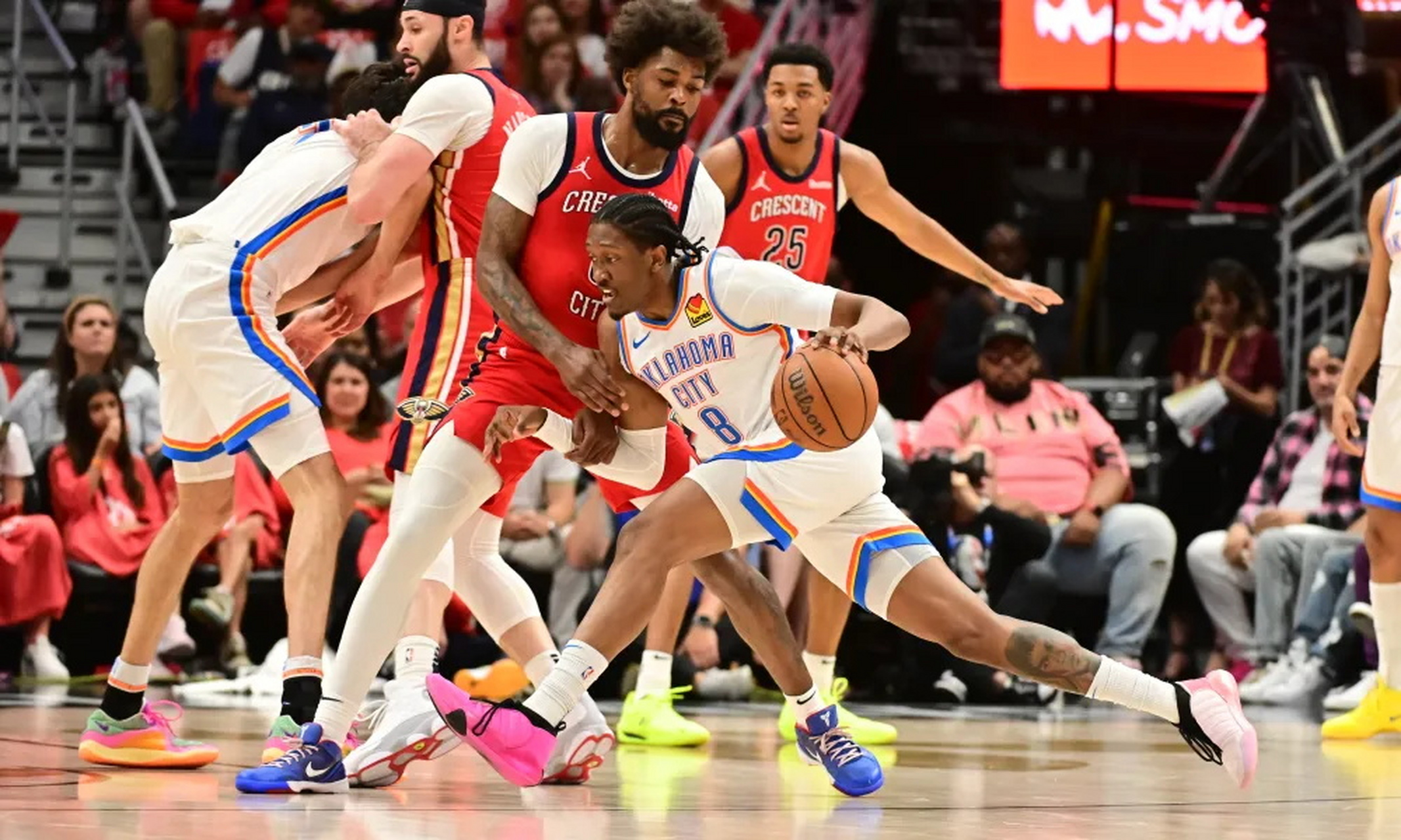 雷霆队在nba季后赛中以106-85大胜鹈鹕队,3-0领先.