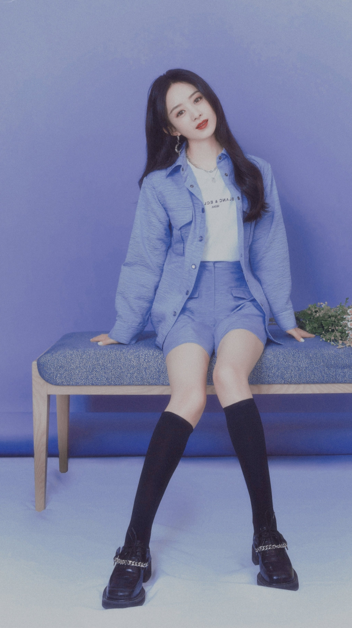 赵丽颖美腿写真大赏:修长曲线尽显女神风范