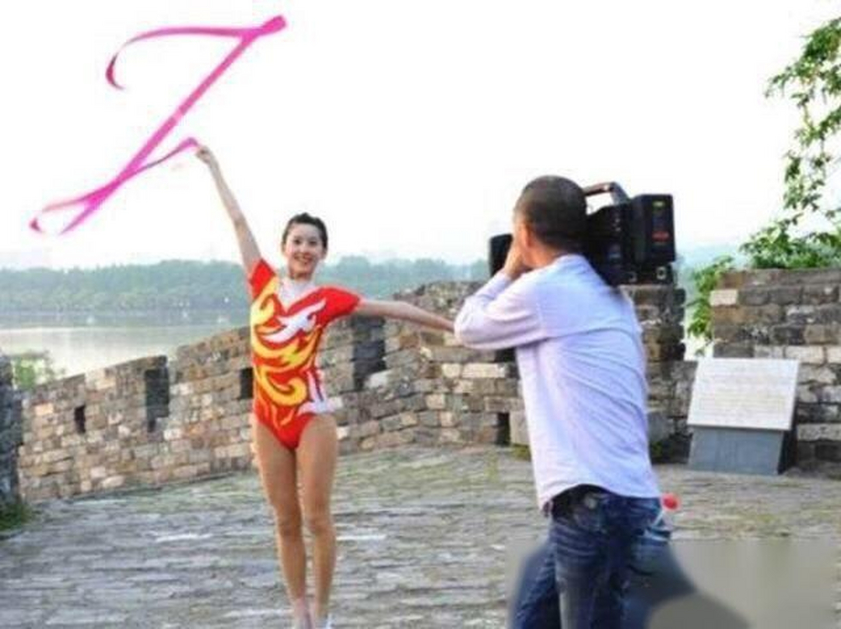 章泽天跳舞生图