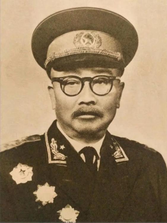 1955年,潘汉年在北京饭店被秘密逮捕,陈毅怒斥:不可饶恕