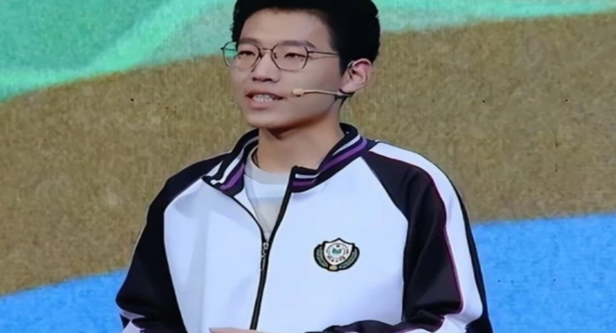 回顾:衡水中学学霸张锡峰,曾立志进城拱白菜,他考了多少分?