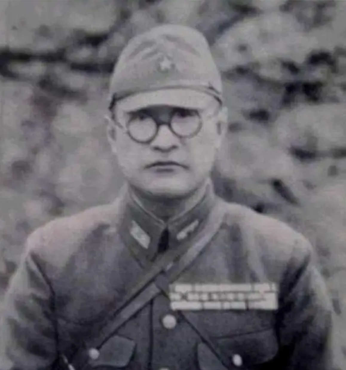 傻儿师长,连连晋升