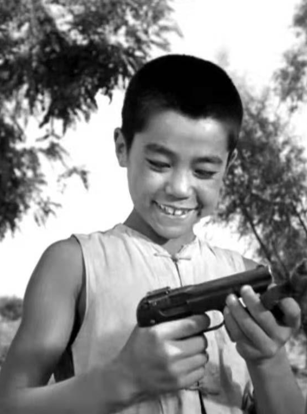 回顾张莹:一场风波让他英年早逝,53年过去了,家人仍有悲痛