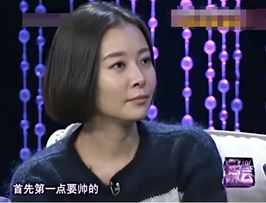 回顾柯蓝:被医生断言活不过38岁,28岁遭李亚鹏背叛,51岁仍未婚