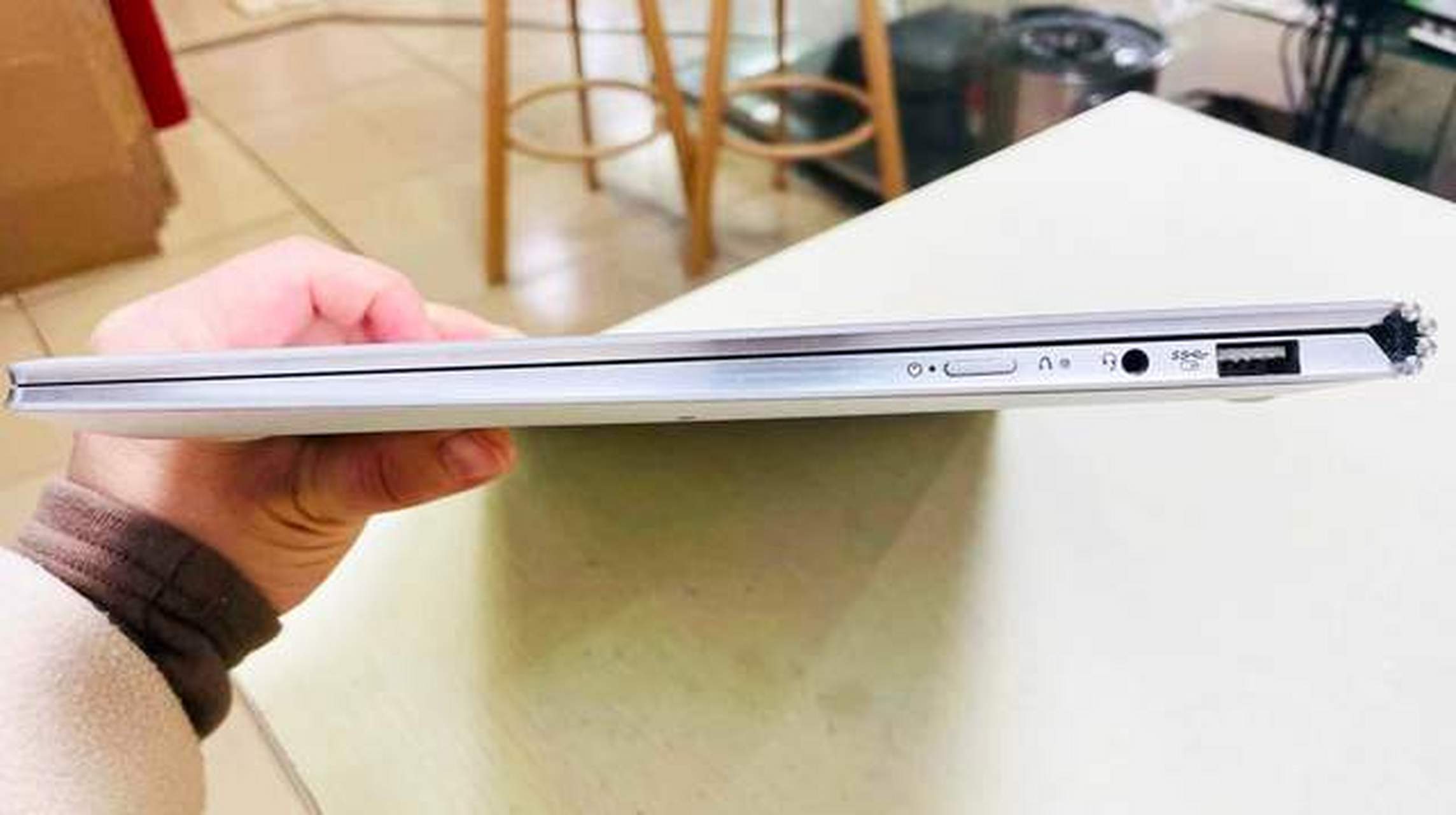 联想yoga910轻薄笔记本,360度翻转 4k触控屏!全金属外观炫酷十足.