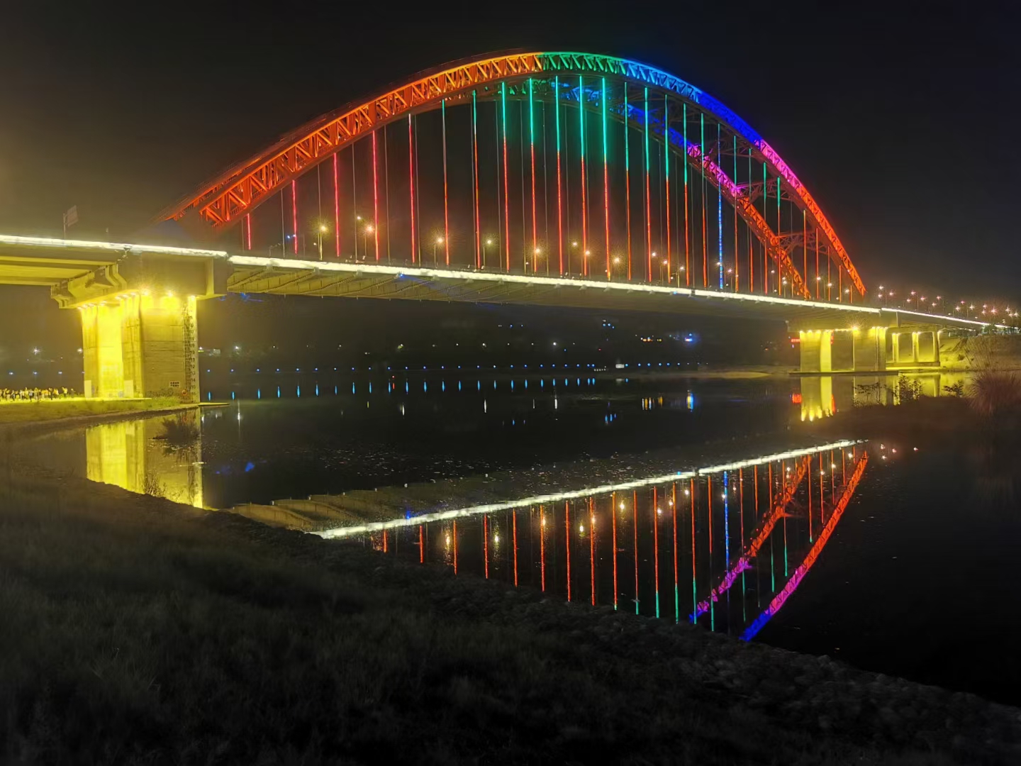 普涨行情如何应对,市场全天震荡走高,创业板指领涨
