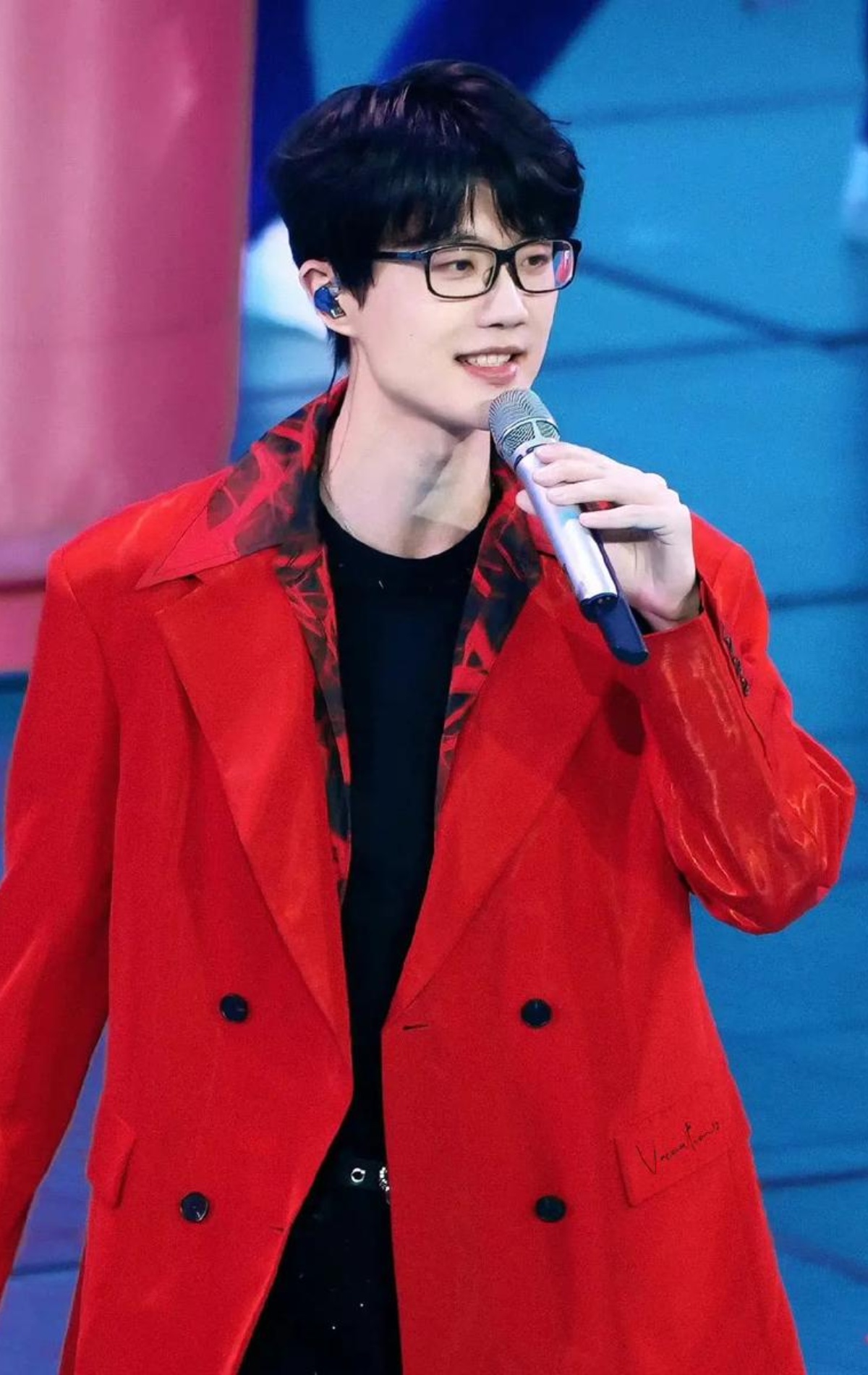 许嵩 我也坦然接受过许多的不喜欢许嵩 许嵩深圳演唱会
