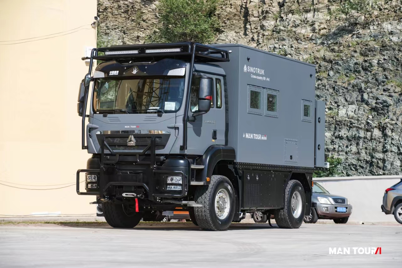 中国重汽原厂曼恩拓越野房车 蓝牌c本可开