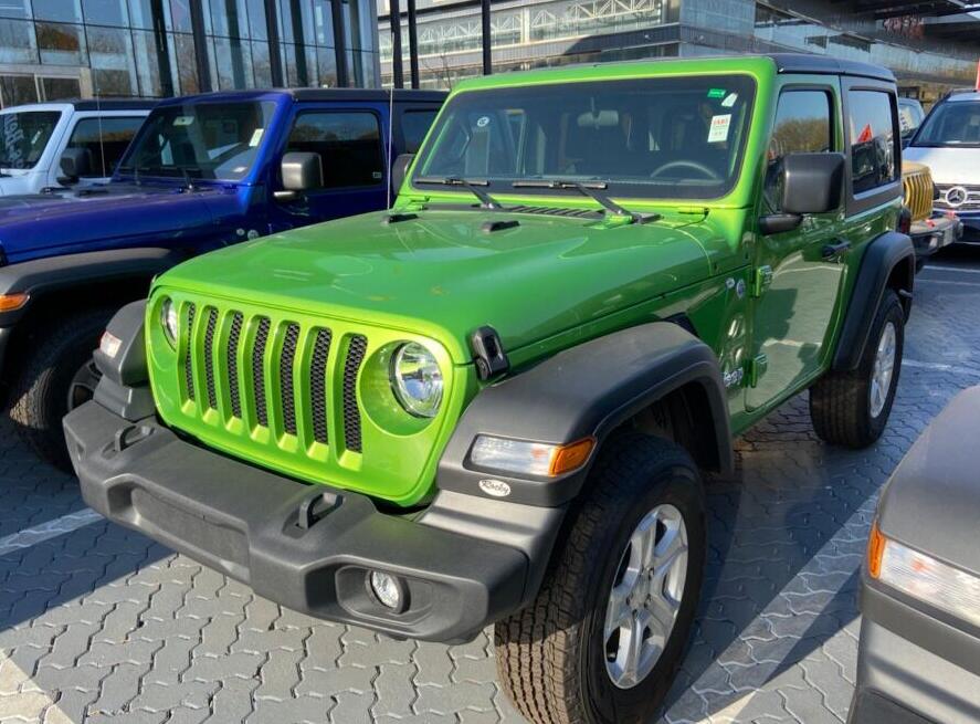 jeep牧马人四驱车:越野传奇的品鉴之旅