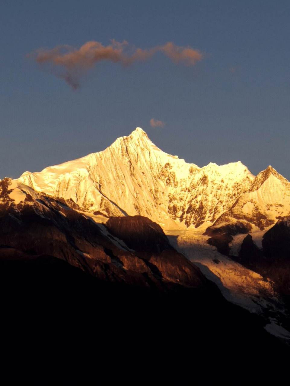 云南五山:梅里,玉龙雪山,鸡足山,大理苍山,高黎贡山.