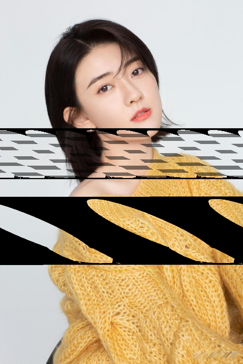梁洁甜美可爱的精致美女