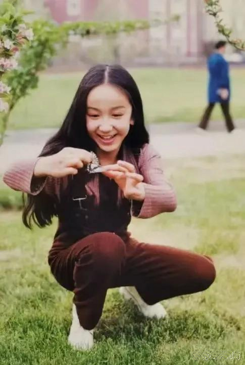 娄艺潇小时候就这么洋气了