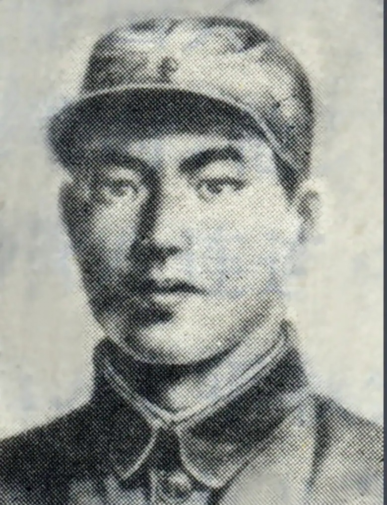 村长很热情地给他准备了酒菜