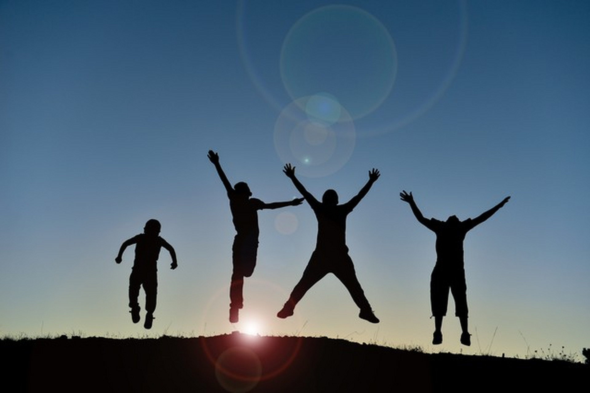 真挚友情,无价之宝!