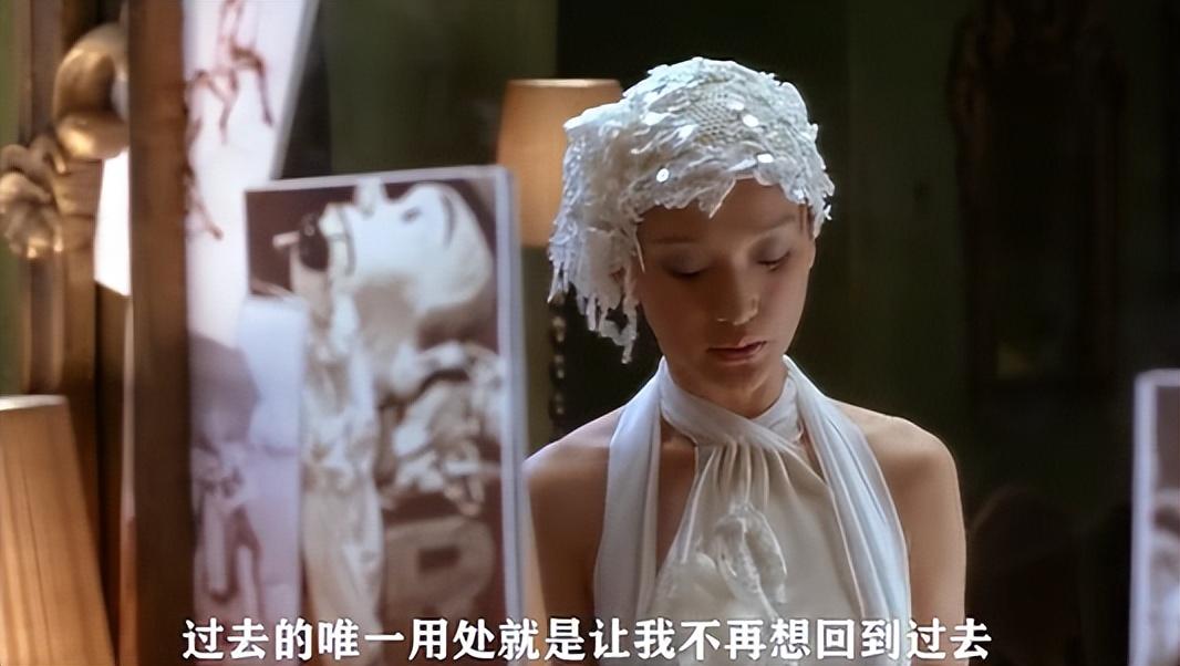 看了金城武这些偏爱的"细节",才明白他对周迅,真是用心良苦