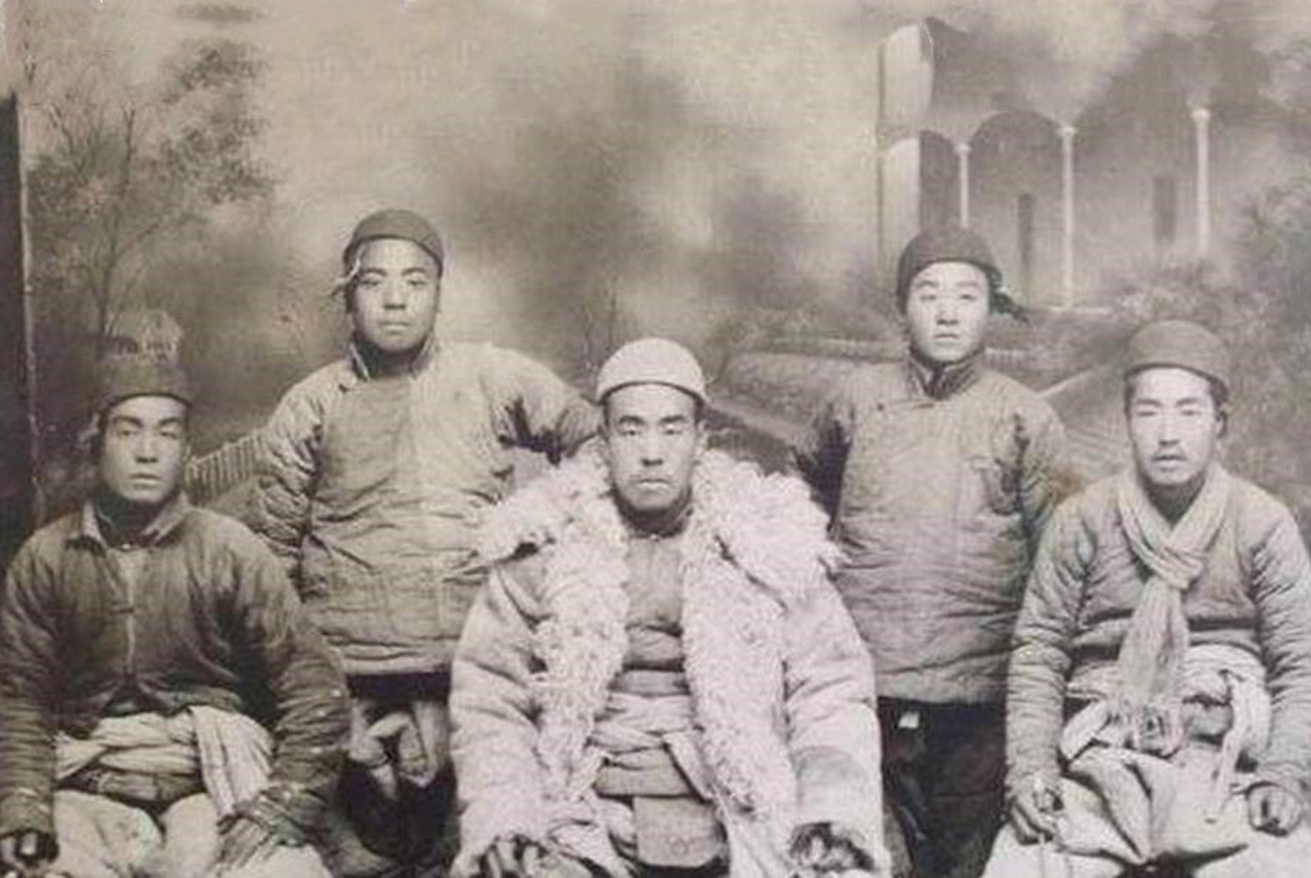 民国时期东北有个叫张海天的爱国土匪,人称"老北风".