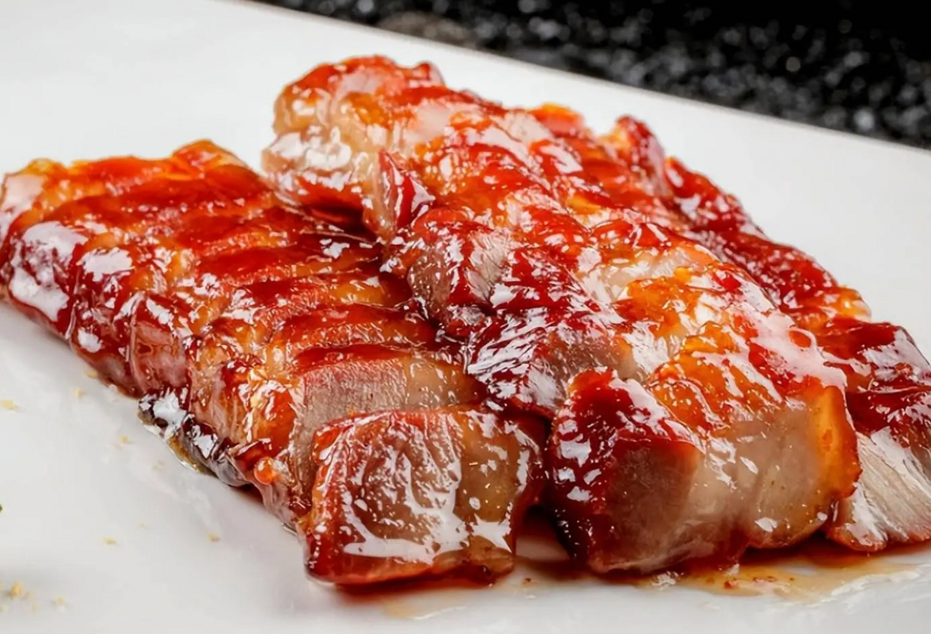 精选梅头肉,蜂蜜与特制酱腌制烤炙而成, 美味撩人又不难学!