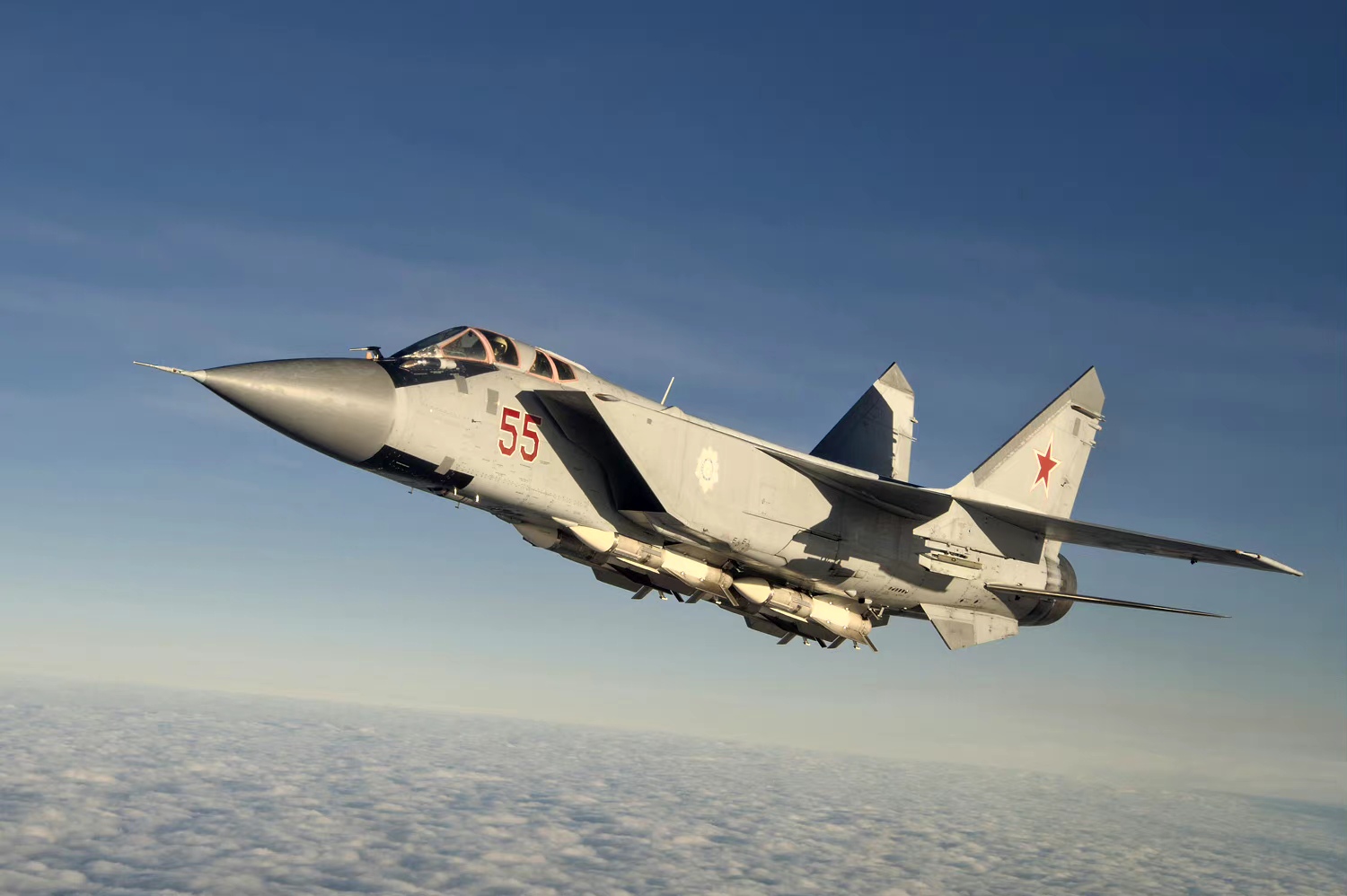 战机欣赏:俄罗斯空天空装备的米格