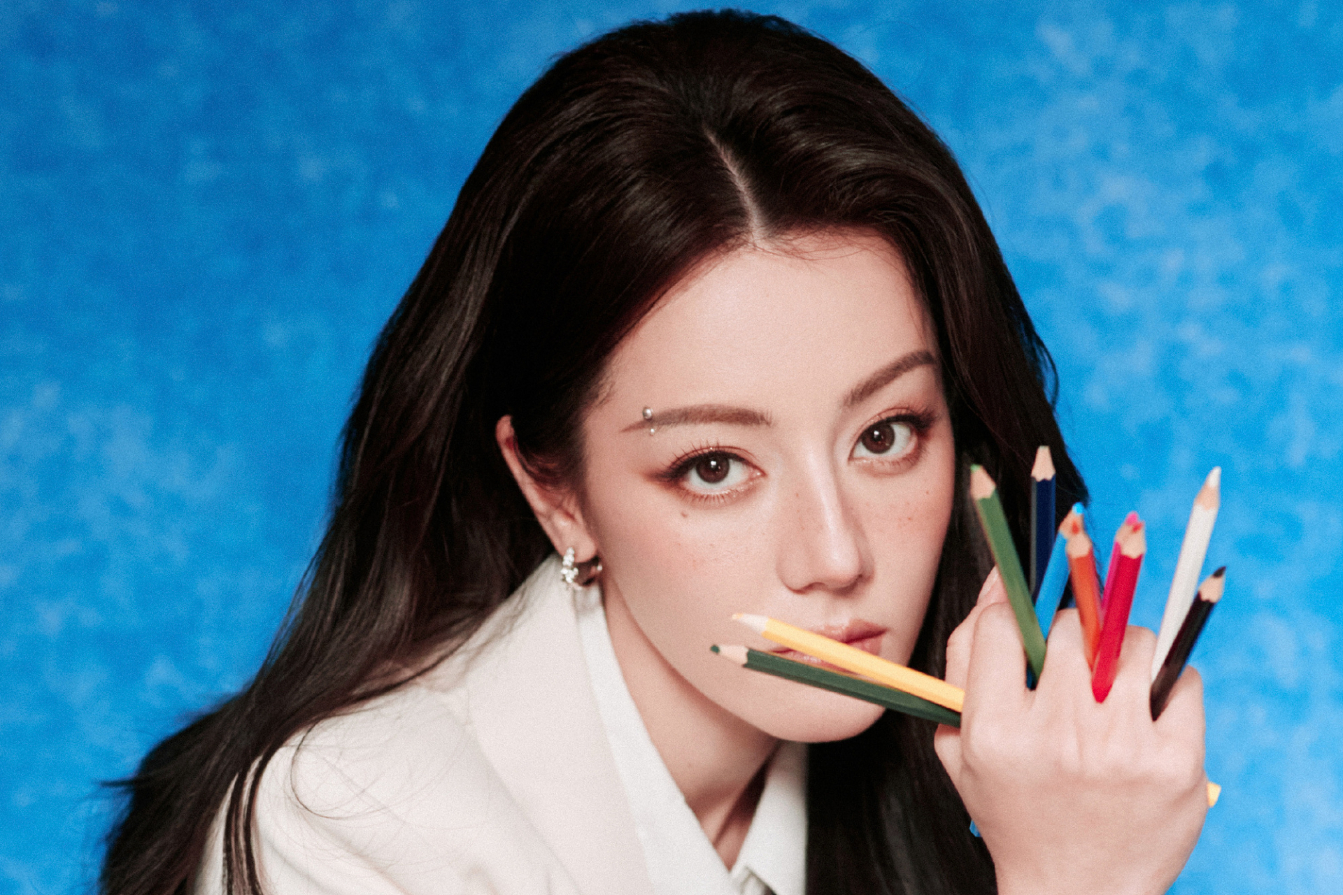 [原文:工作室晒迪丽热巴《开始推.
