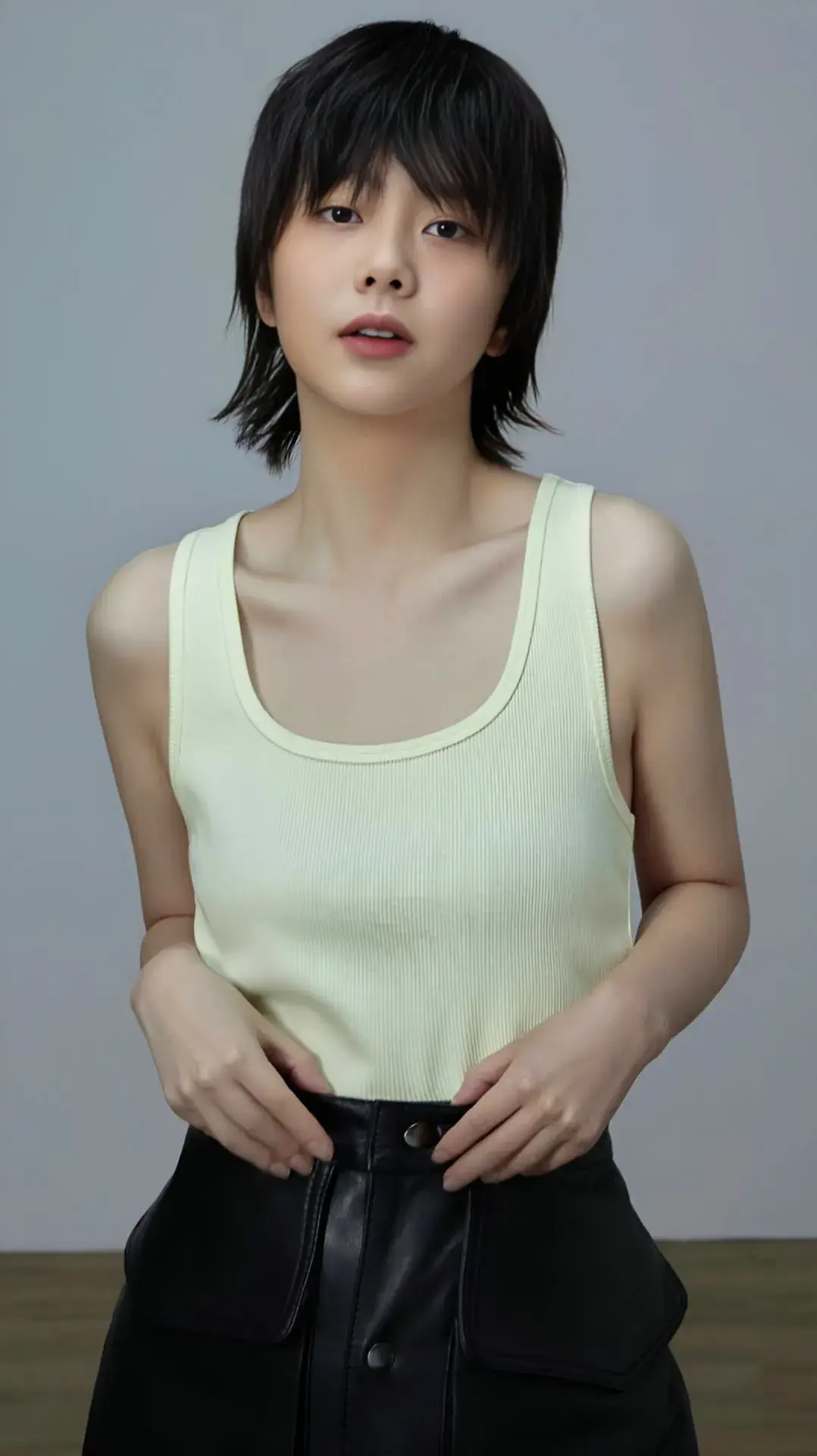 美女系列壁纸第551期-谭松韵