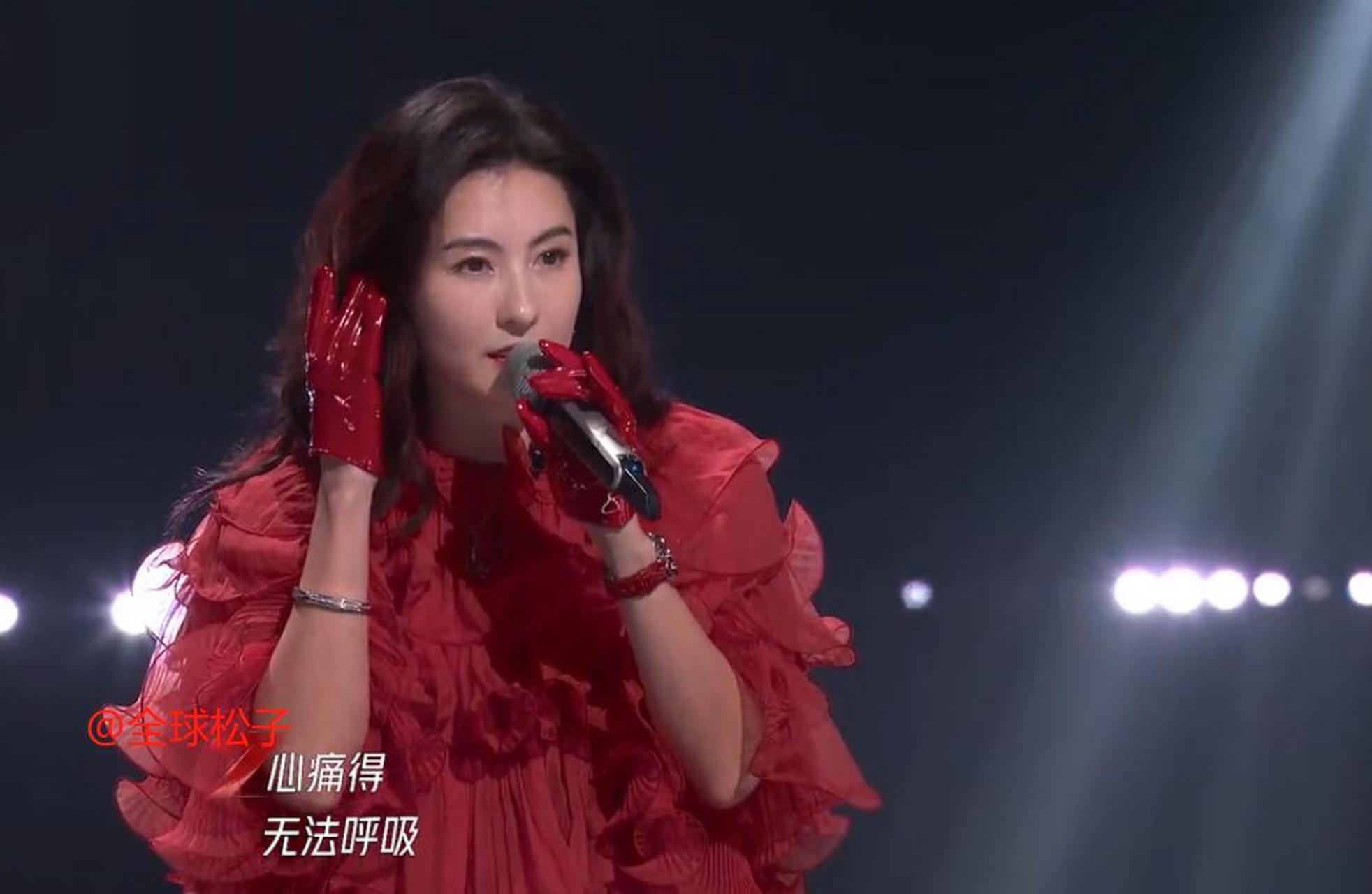 张柏芝《浪姐2》首秀,唱歌跑调普通话不标准,被称"鸭嗓歌姬"