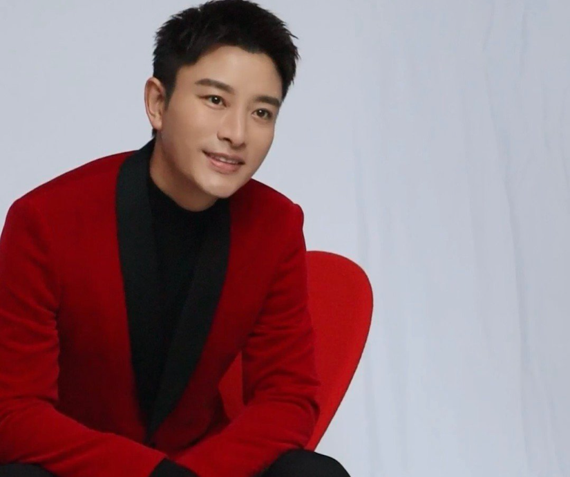 贾乃亮室内吸烟牵扯王源吸烟事假,网友吐槽:风水轮流转了