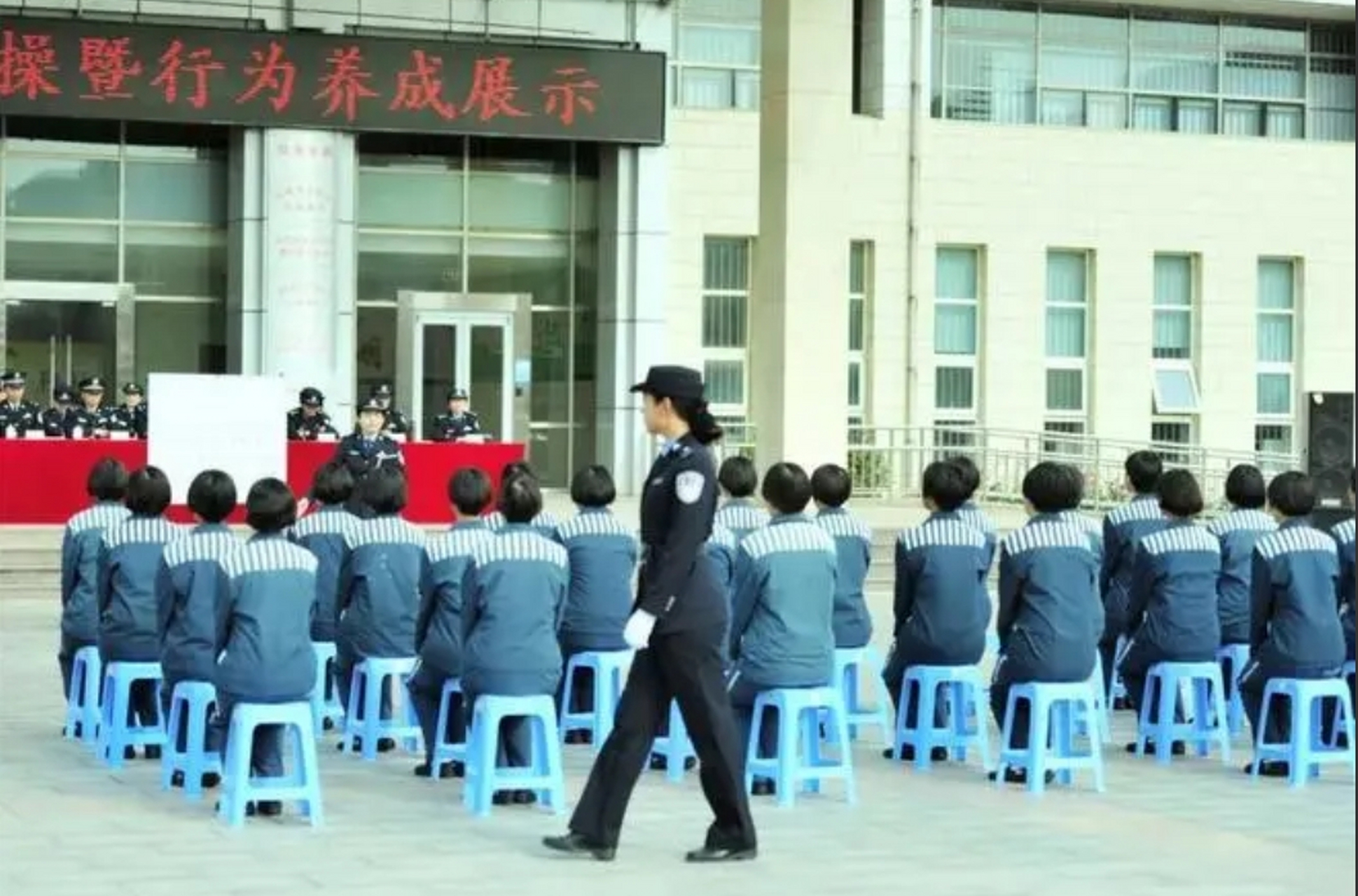 山东35所监狱: 1,青岛监狱 2,烟台监狱 3,济宁监狱 4,威海监狱 5,邹城