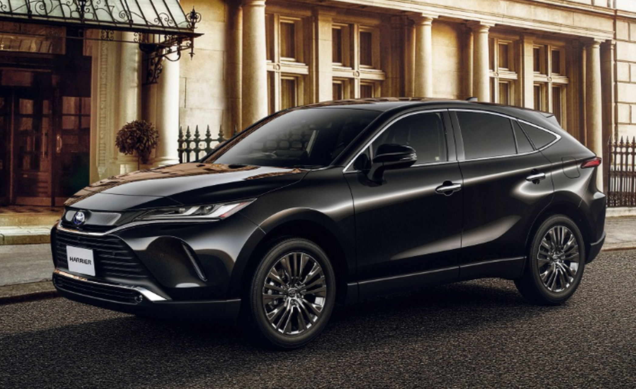 丰田全新suv海利亚震撼登场!动感前卫的外观,年轻时尚的内饰设计.