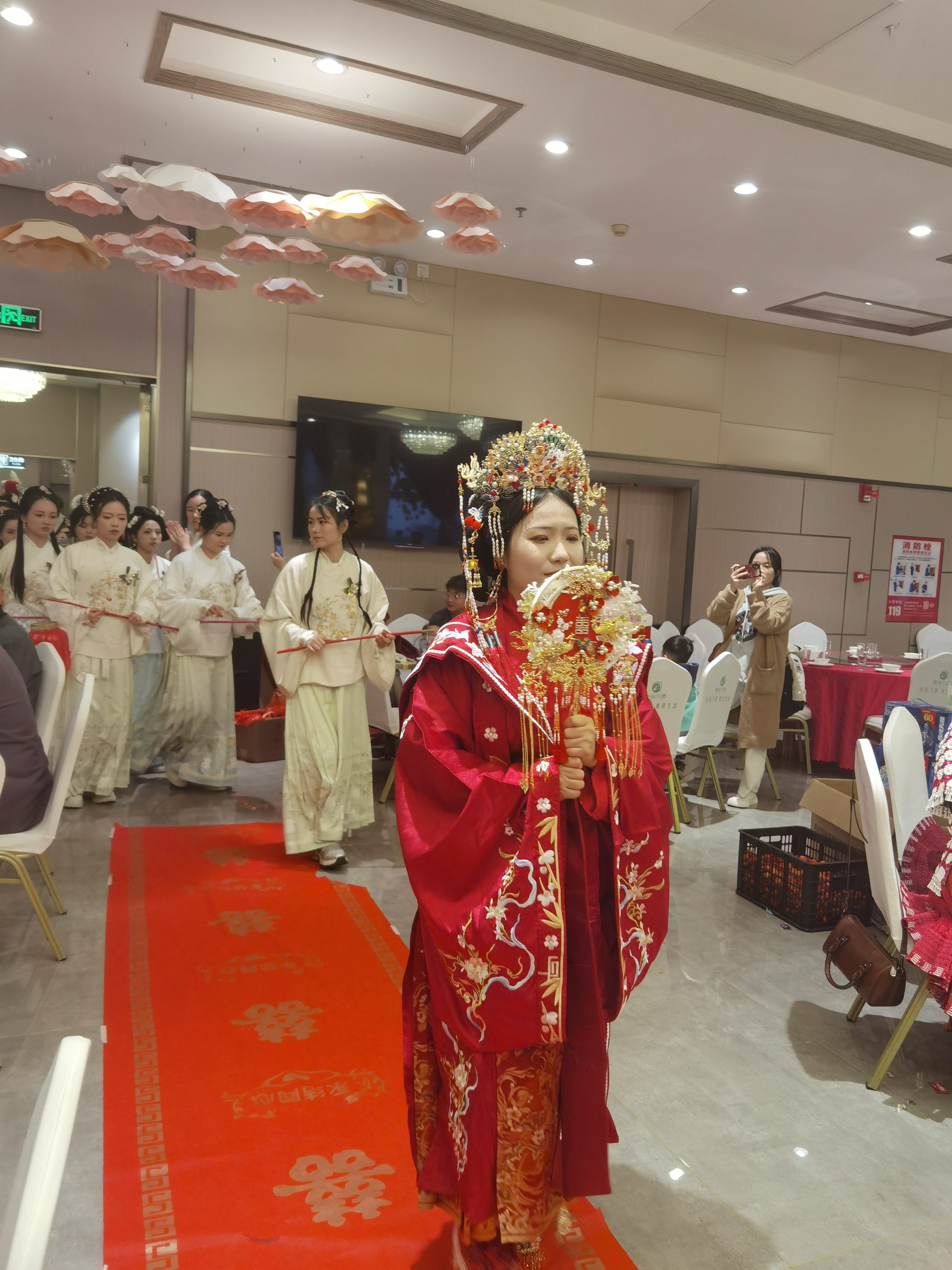 袁家有女初长成 喜结良缘成双对 婚庆用心反古代 幸福一生万年长结婚