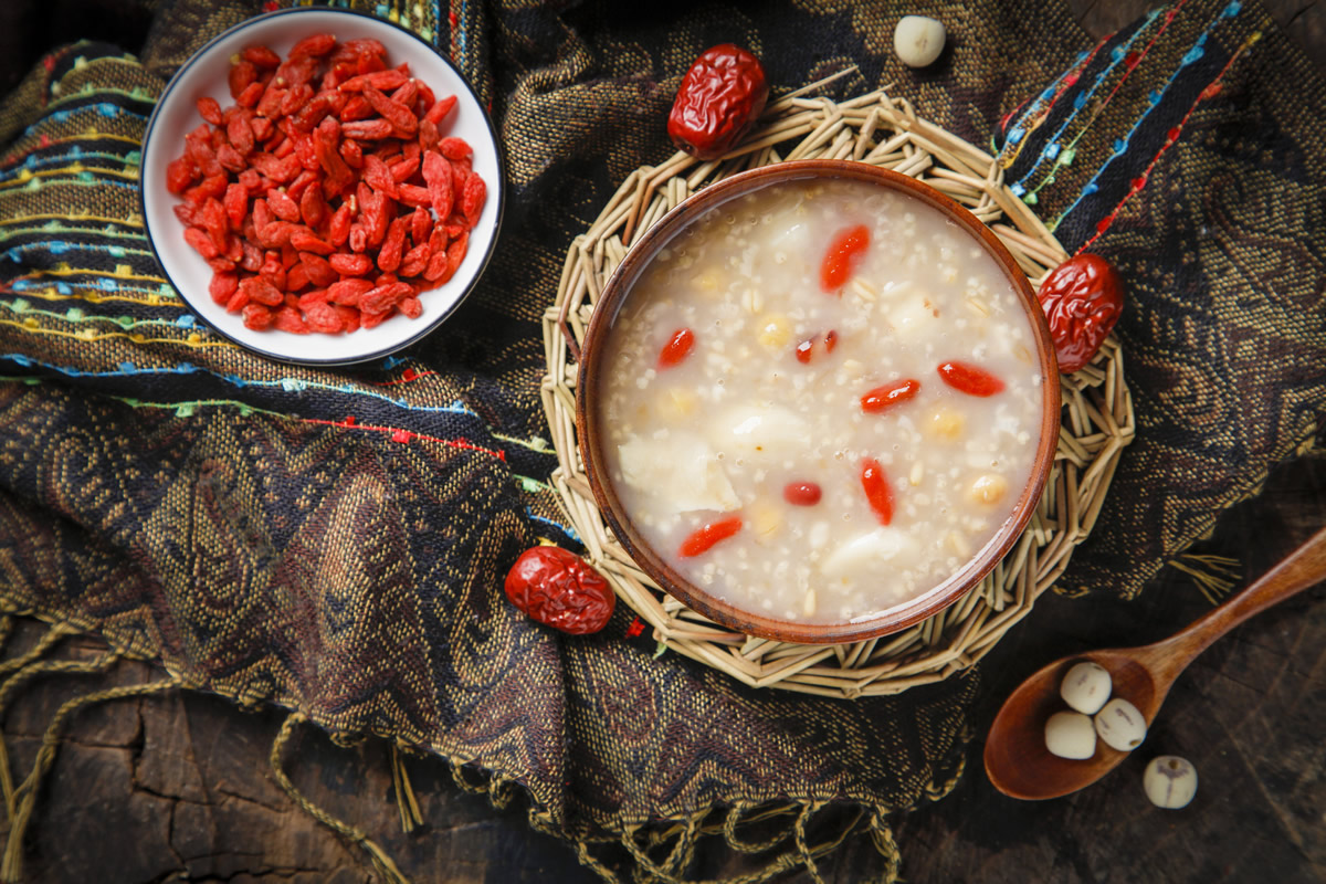 枸杞,又称枸杞子.@大臣小视的动态