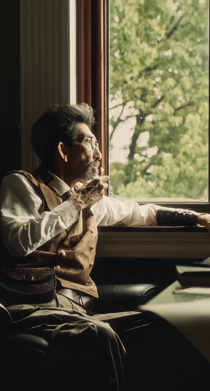 第五人格超话扑#车保罗cos第五人格疯眼#动态连更挑战