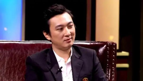 王思聪:我们卖了股权,卖了酒店,但是我们没卖国,更没跑路