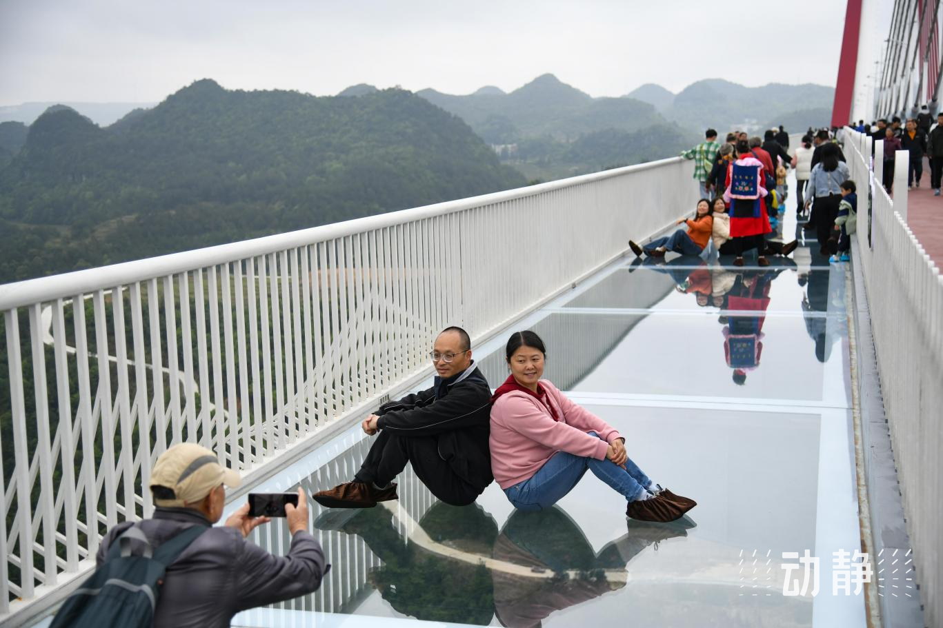 龙里县玻璃桥旅游景点图片