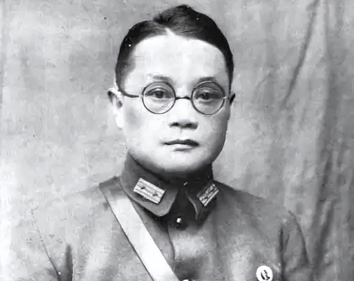 1949年起义的国军上将潘文华,为什么是川军将领中结局最好的?