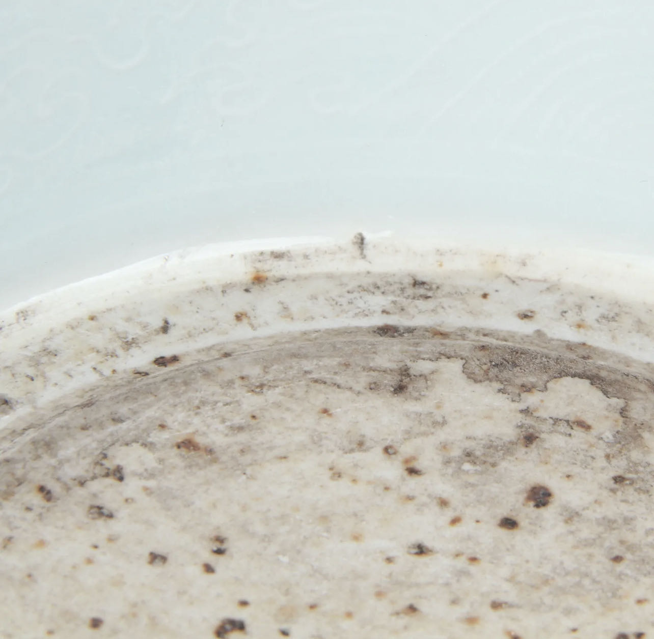 大明宣德年制青花倭角四方瓶