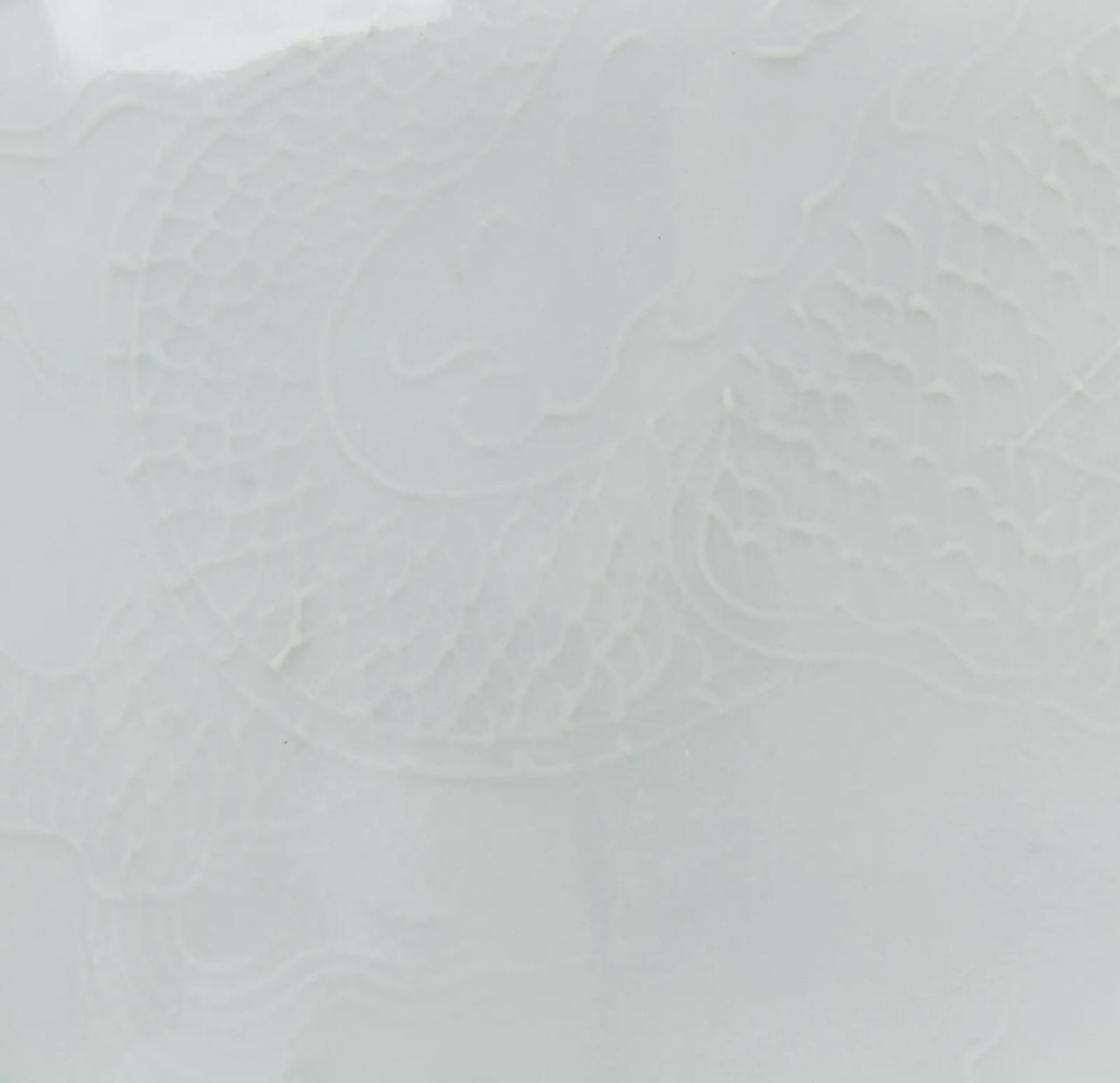 大明宣德年制青花倭角四方瓶