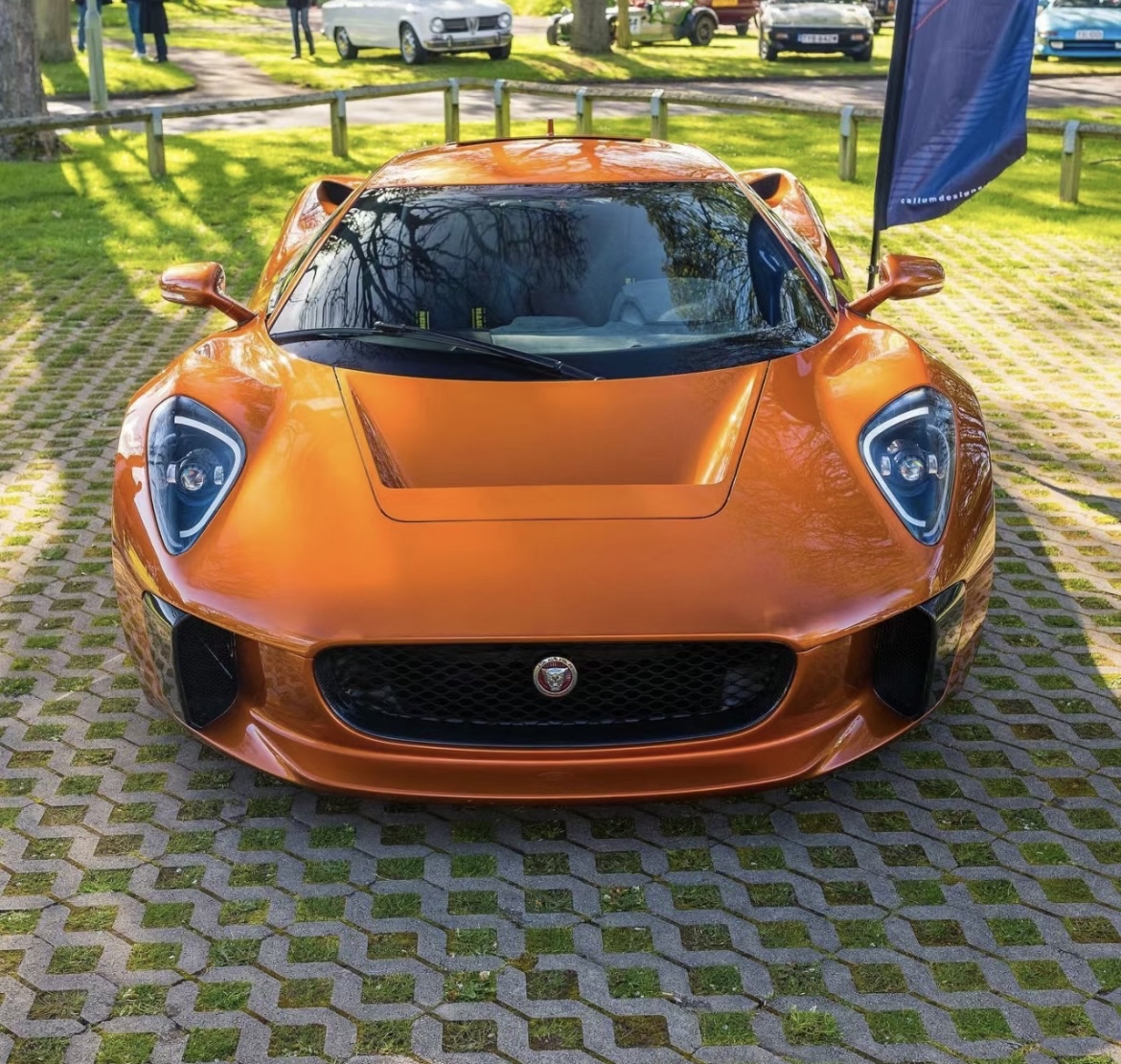 老款捷豹cx75完美的诠释了什么叫:法拉利的外形,拖拉机的内饰