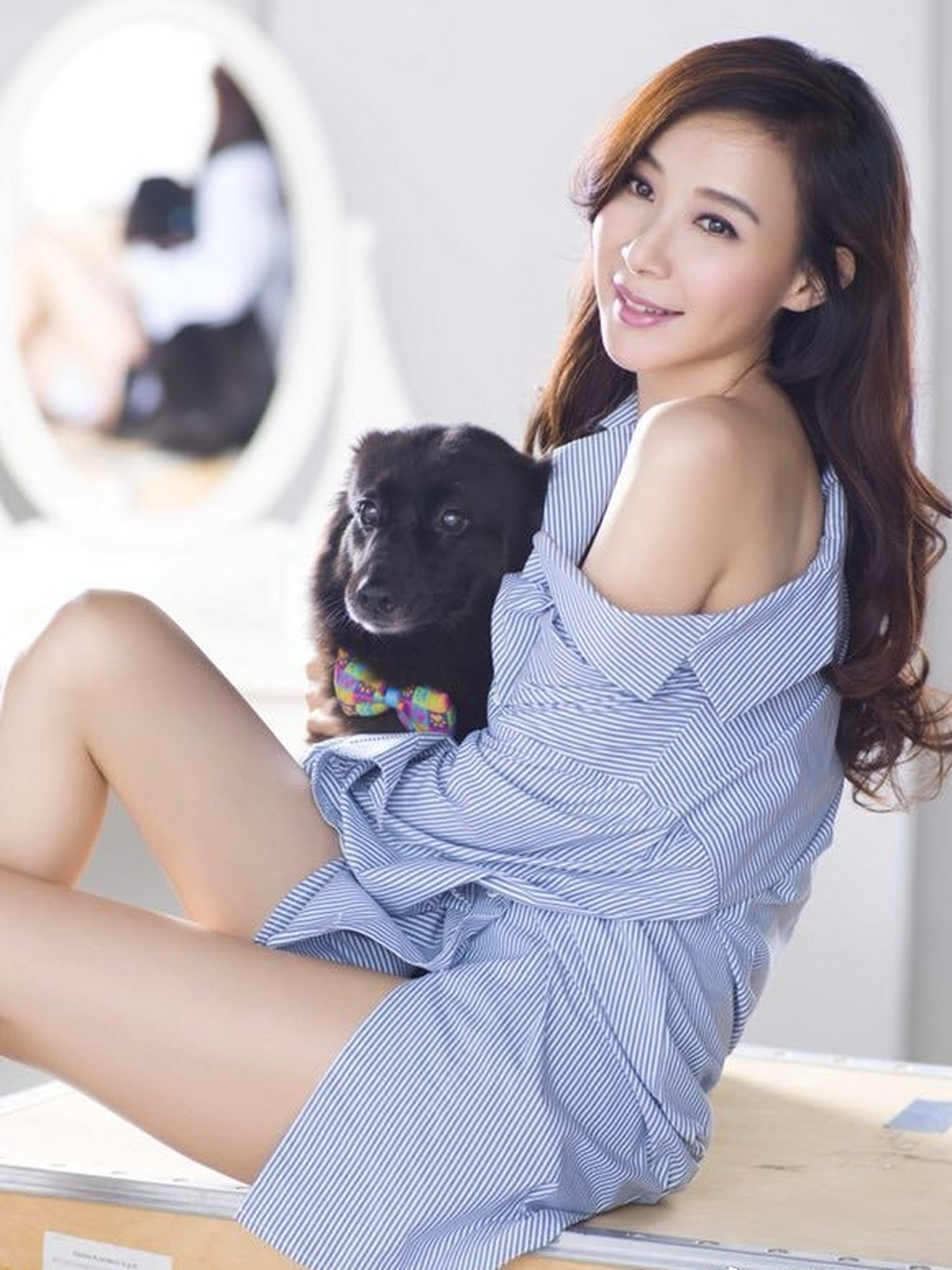 萧蔷美腿传奇:岁月无痕,五十几岁仍傲视群芳的冻龄美腿写真!