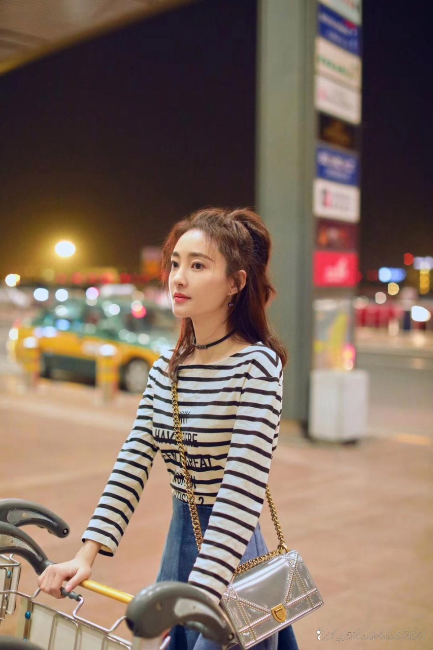 王丽坤高马尾发型