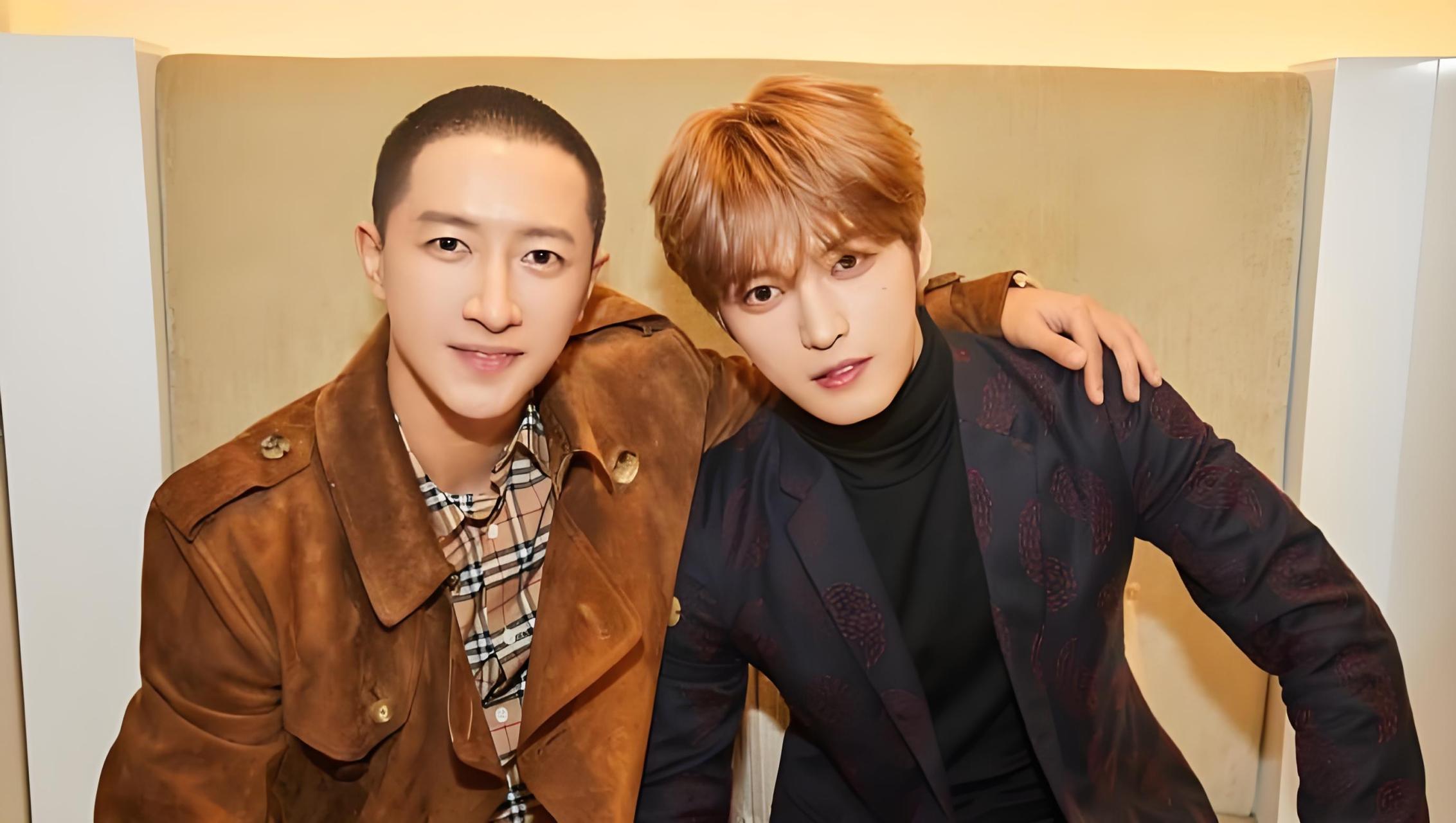 韩庚金希澈新合照#   金希澈晒出与韩庚的合照,重现"庚澈cp"回疑北