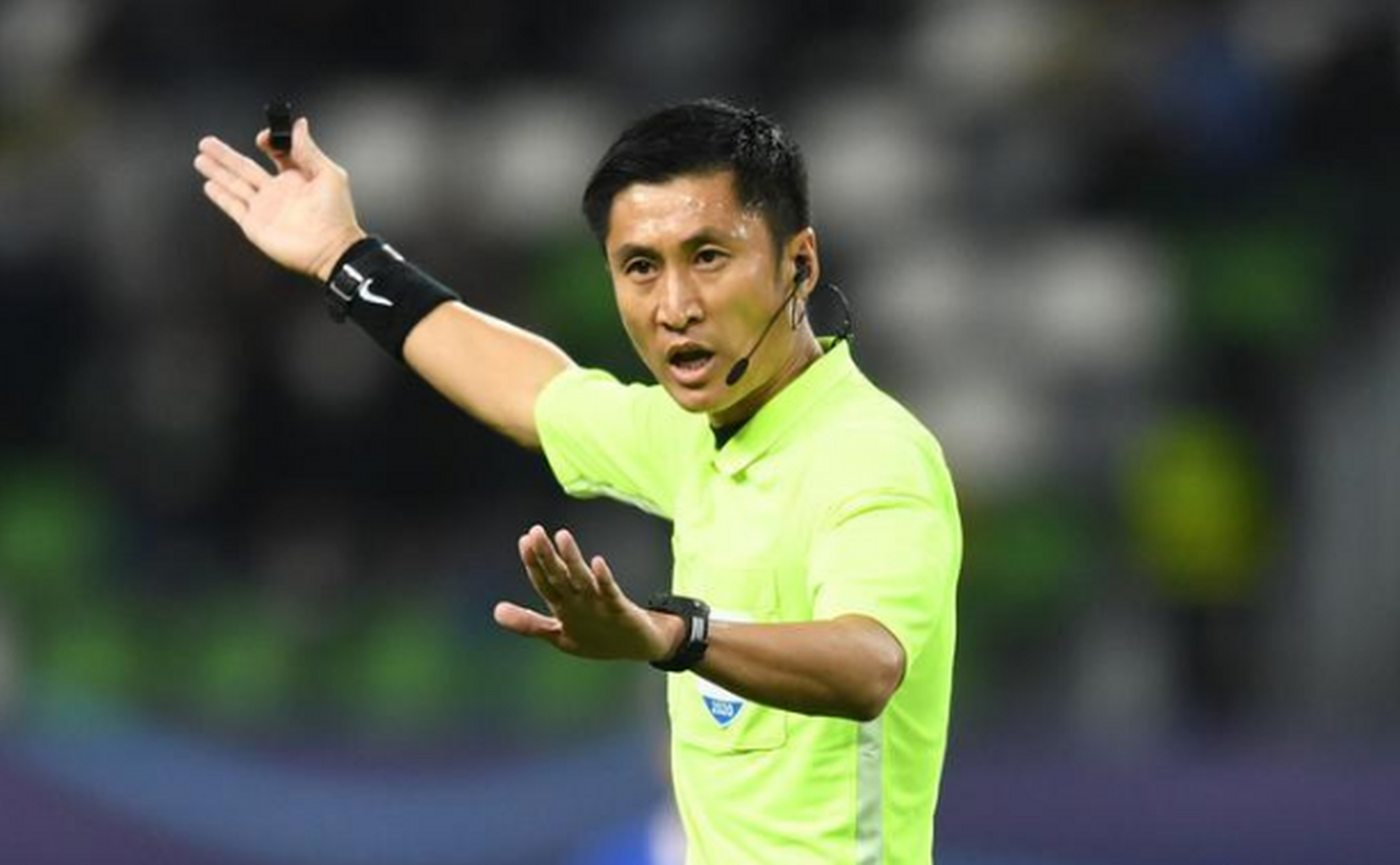 中超金哨马宁,被"禁赛"一场. 5月4日开始,中超开始第10轮的比赛!