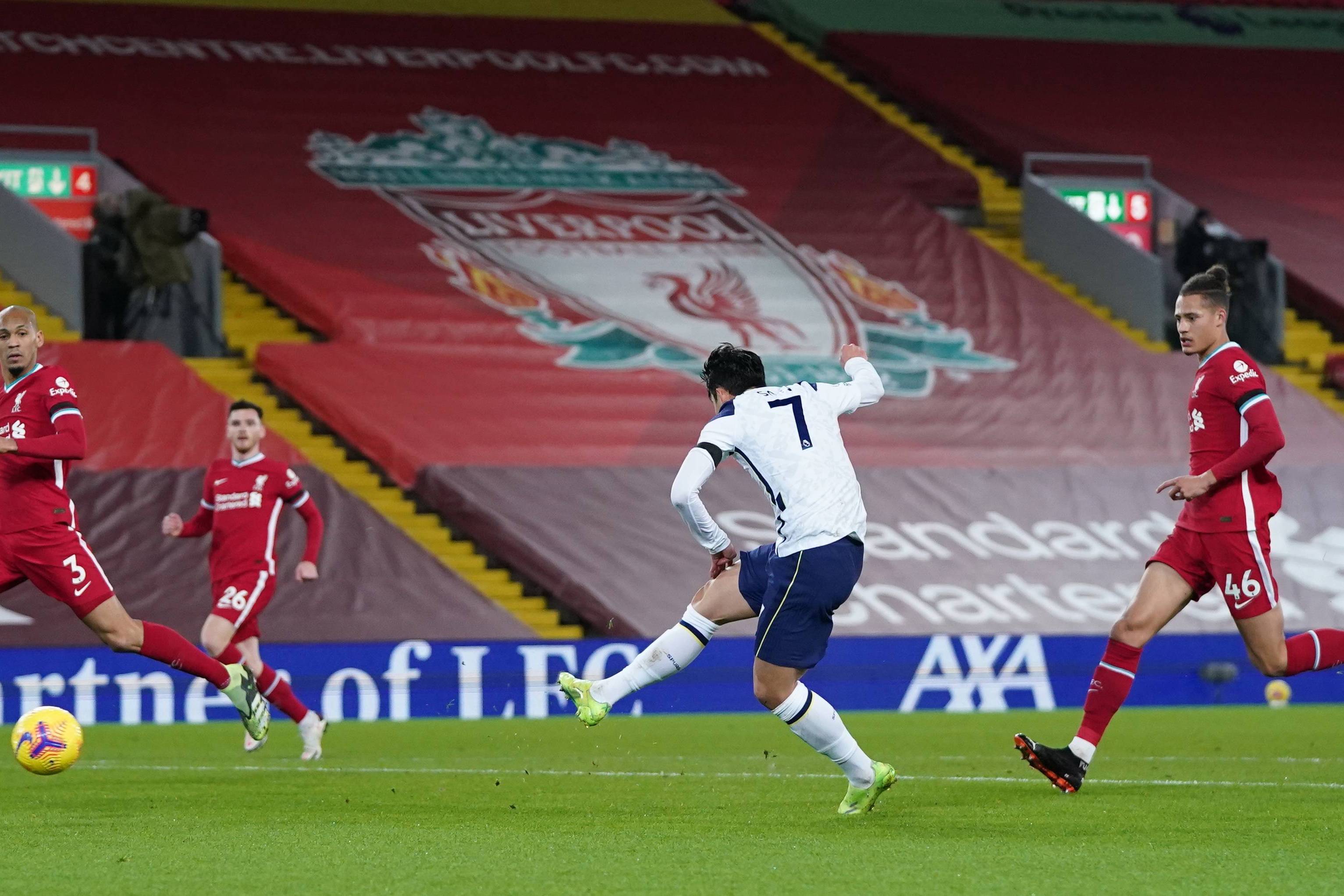 利物浦以高强度逼抢和快速反击著称,关键球员包括阿利森,范迪克等.