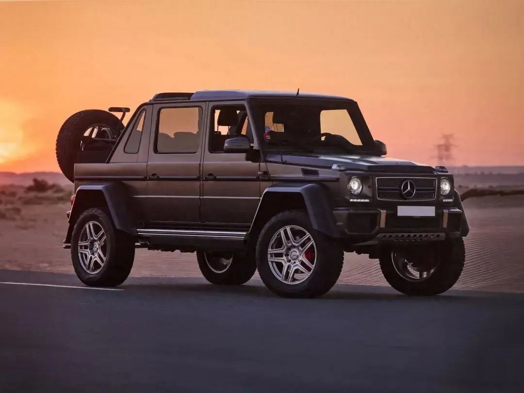 迈巴赫g650landaulet限量99台,极致豪华半敞篷设计震撼登场.