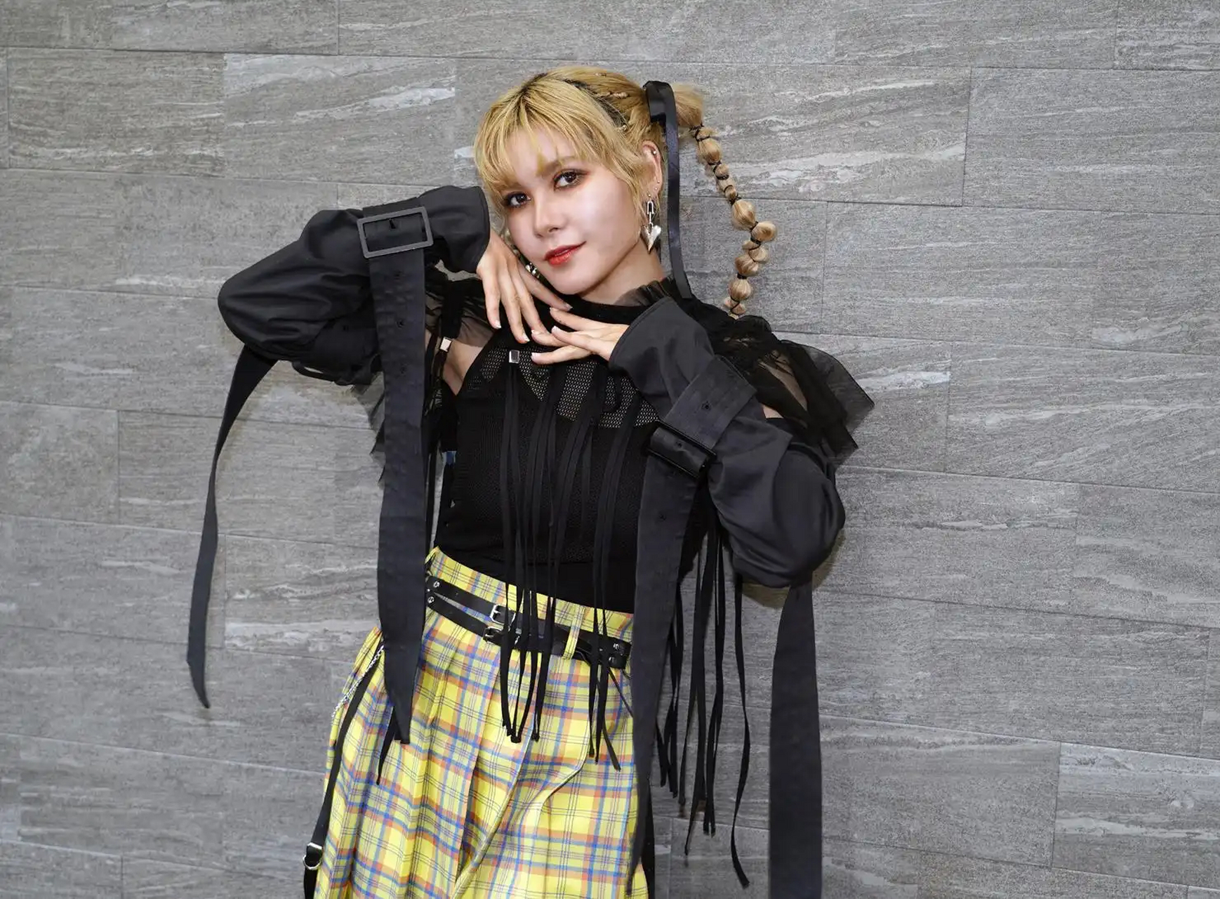 动漫# 混血声优菲鲁兹·蓝,出生埃及,喜欢jojo,担任空条徐伦的动画