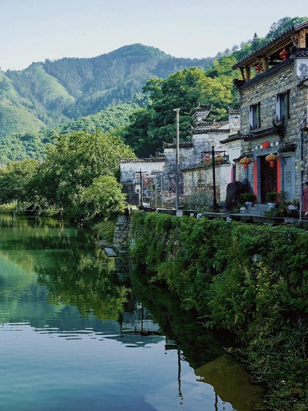 江西必去十大打卡景点合集人间仙境  |||1武功山:位于江西省萍乡市和