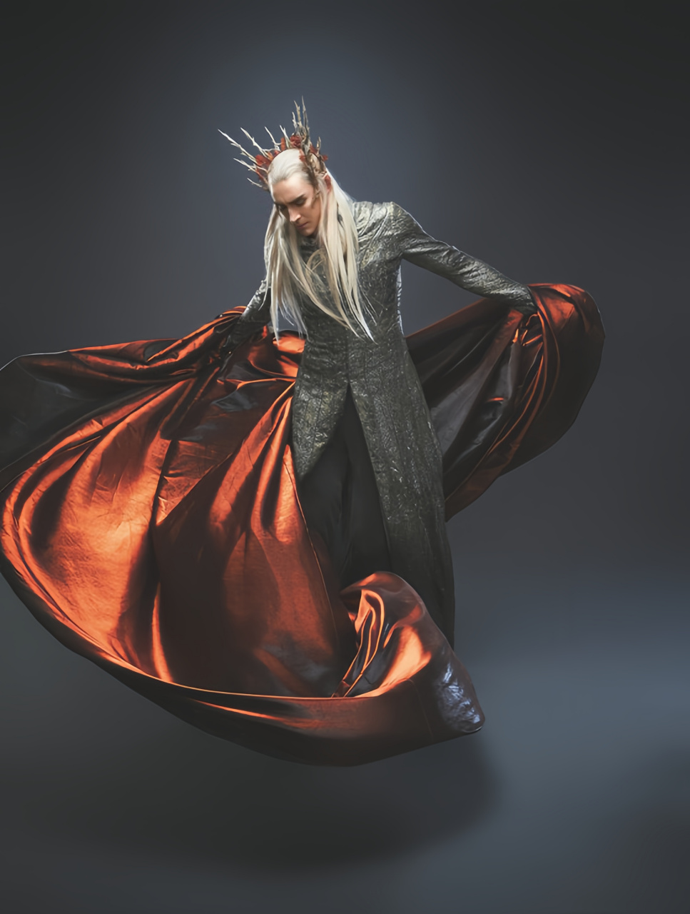 分享一组《霍比特人》中"精灵王"瑟兰迪尔(thranduil)扮演者李·佩斯