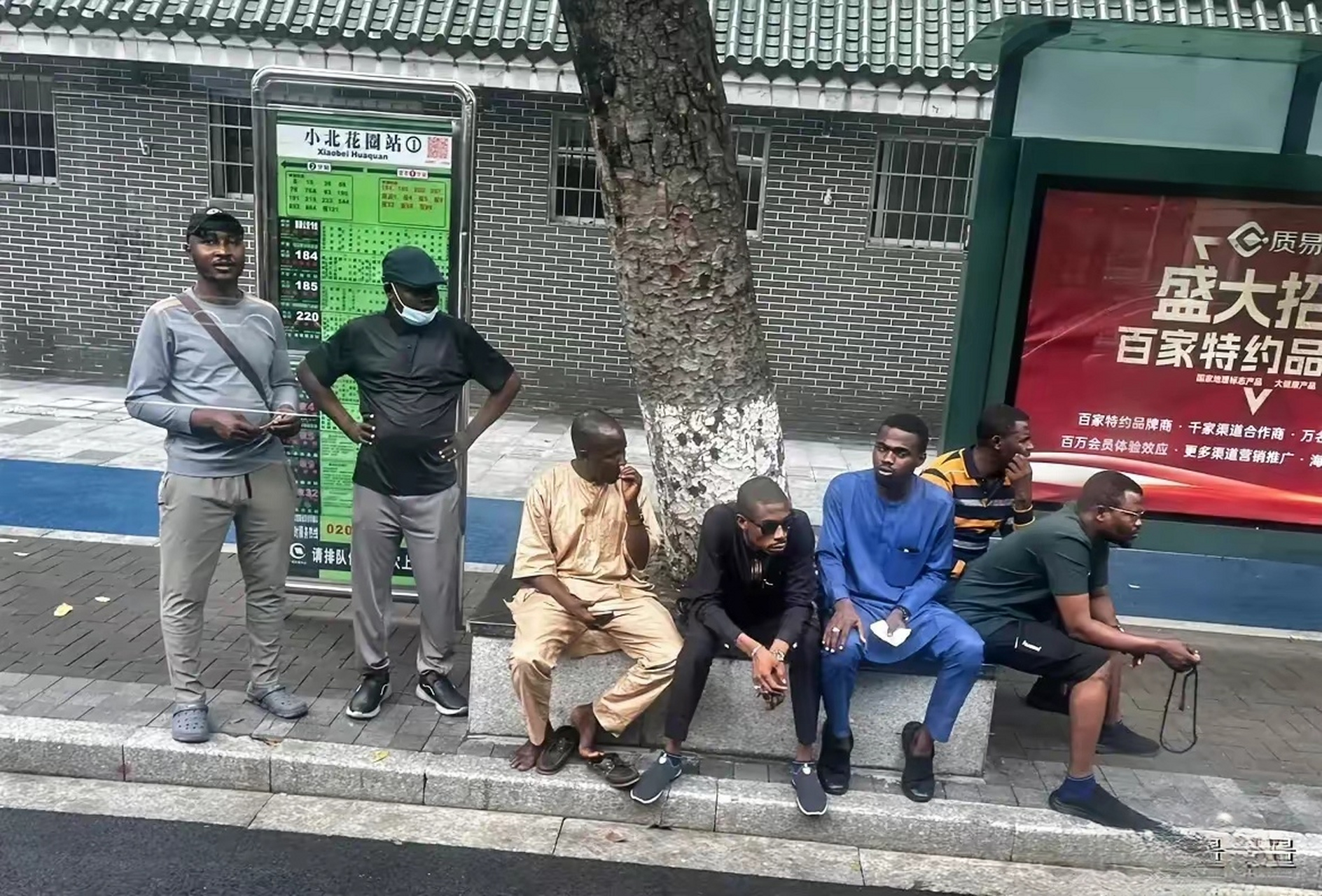 广州和浙江义乌的老外逐渐增加,尤其是非洲的黑人比前几年明显增多!