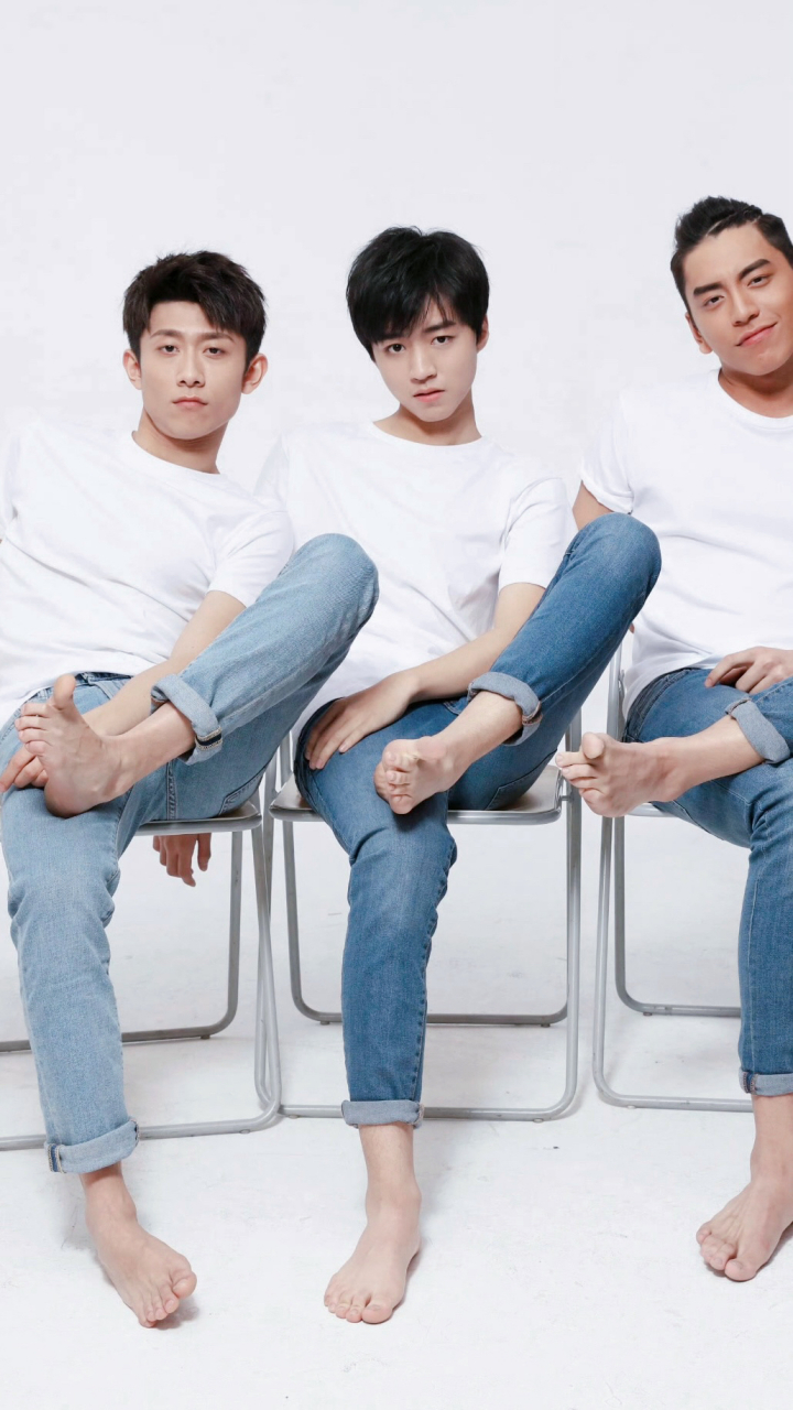 王俊凯王大陆和张一山同框,两个大嘴一个小嘴把我看笑了.