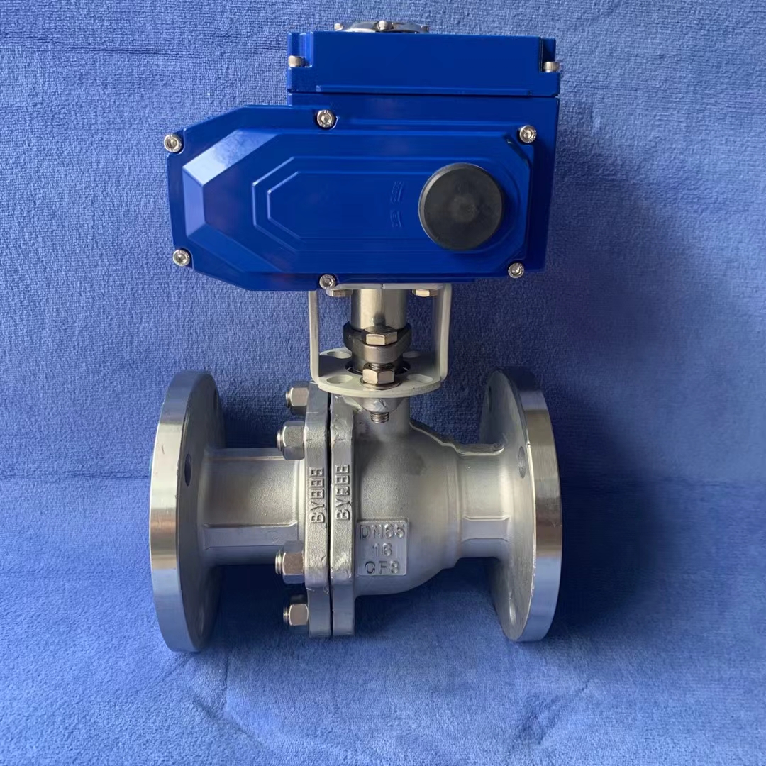 电动球阀的工作原理是靠旋转阀恋来使阀门畅通或闭塞.